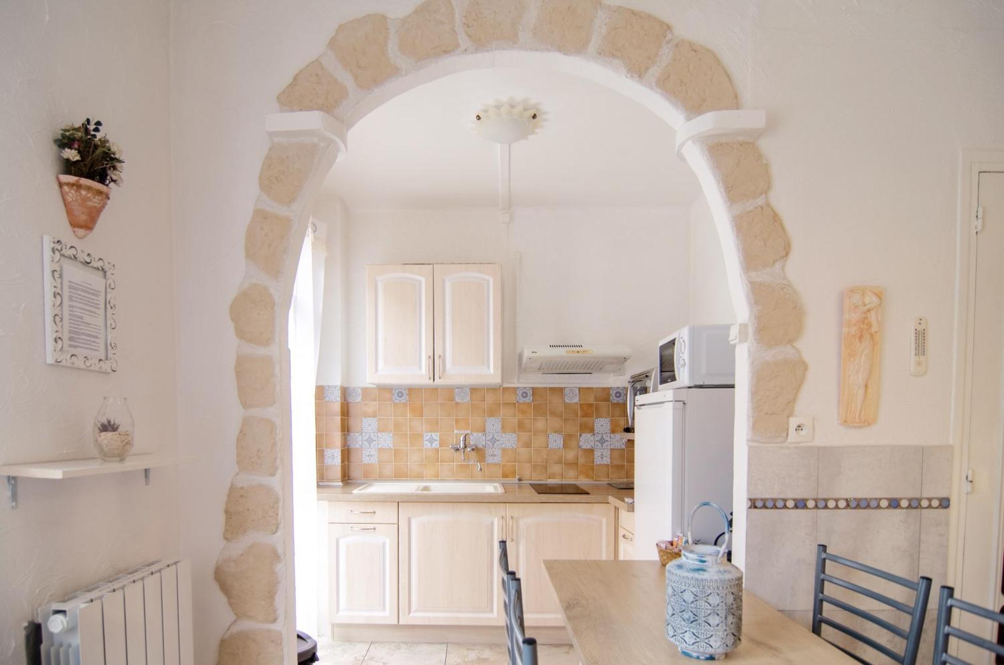 32m2 Les Pins 350 M Climatise Wifi Centre Apartment *